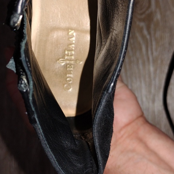 Cole Haan black leather and suede ankle zip booties. Size 9 - Picture 9 of 11